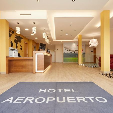 Hotel Arias Aeropuerto Santiago Del Monte Eksteriør bilde