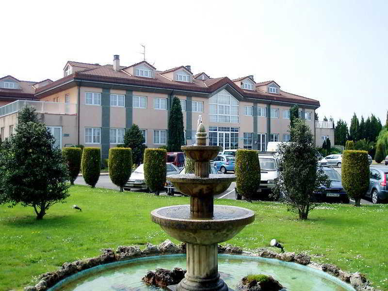 Hotel Arias Aeropuerto Santiago Del Monte Eksteriør bilde